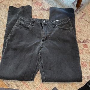 Jeans, leggings and yoga pants